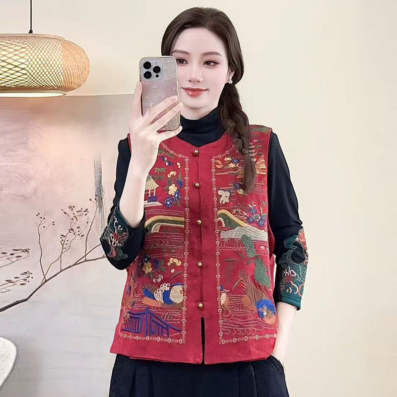 2026春新款中国风锦缎提花重工刺绣马甲复古盘扣坎肩气质百搭马夹