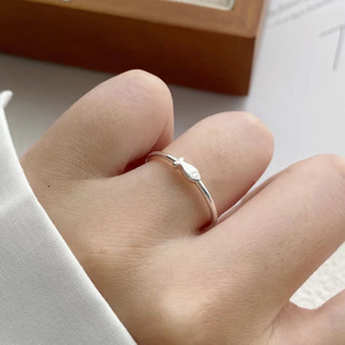 J620锦鲤小鱼戒指素圈食指小众简约高级感设计闺蜜礼物不掉色M