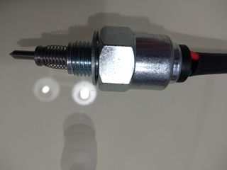 汽油双缸发电机化油器电磁阀2v80化油器电磁阀