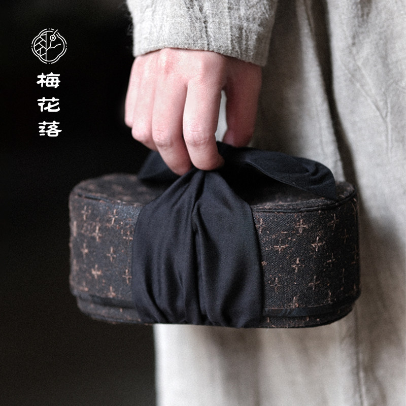 梅花落香云纱茶具收纳盒