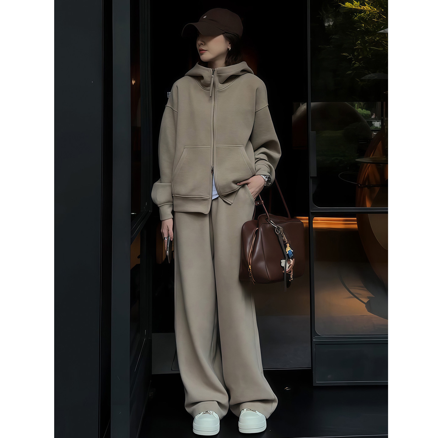 高级感网红秋冬加绒加厚卫衣套装女休闲显瘦复古连帽运动服两件套,女装/女士精品,时尚套装,淘宝优惠券,粉丝福利购,淘宝优惠卷