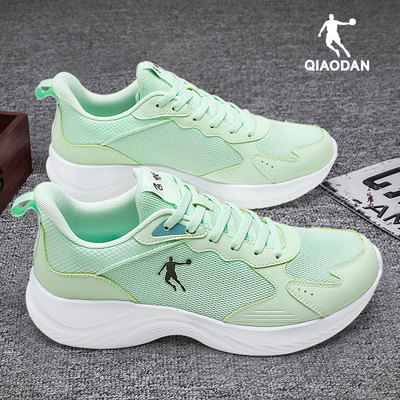 乔丹男鞋轻便秋冬新款透气男士旅游跑鞋减震休闲鞋跑步鞋运动鞋男