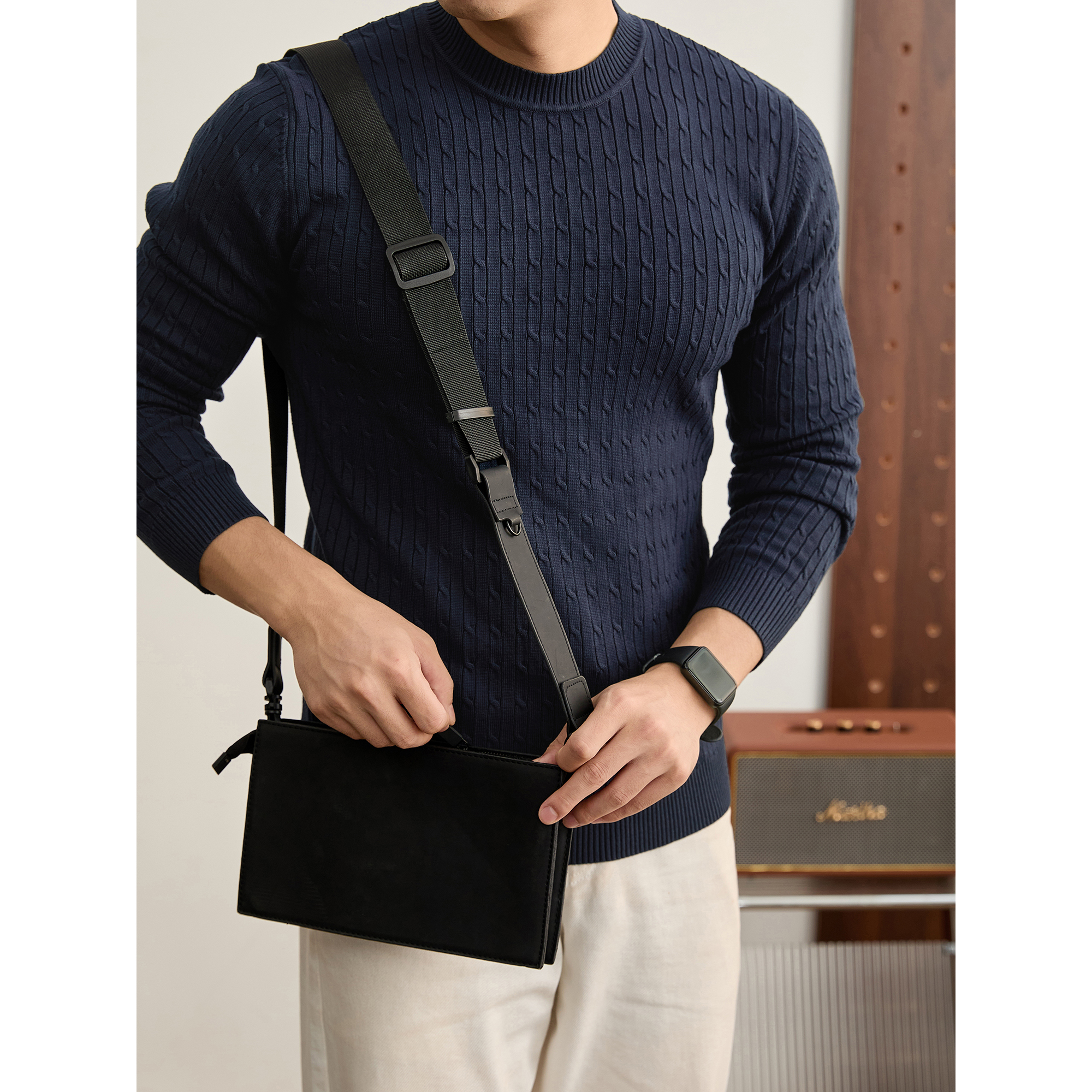 LUUD 秋冬季男士绞花肌理圆领针织衫极简风纯色套头保暖内搭毛衣