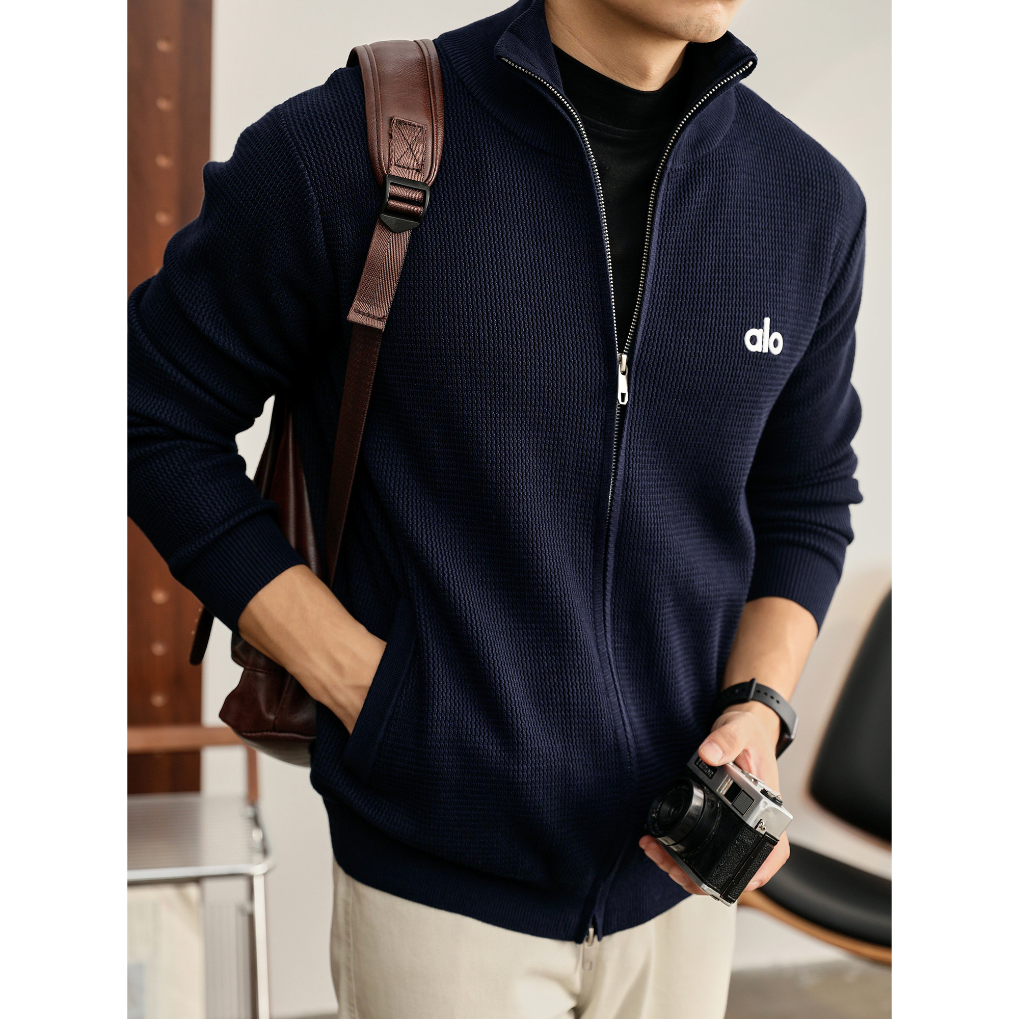 LUUD 运动休闲字母绣标半高立领双拉链外套波浪线提花针织长袖男