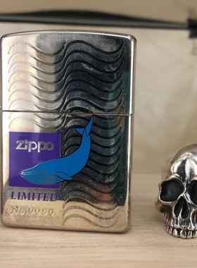 原装 1997年E全新限量镀银蚀刻波纹彩漆蓝鲸首机防风打火机 ZIPPO