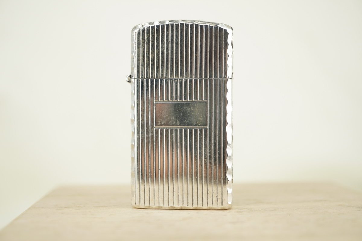 原装 二手好品70年代竖纹签名手工侧雕花纯银窄机防风打火机ZIPPO