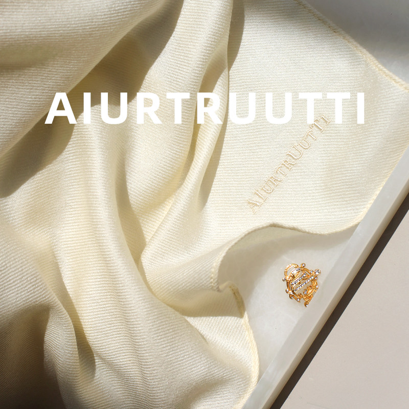 AiurtRuutti意式定纺丝绒外搭披肩 老钱风贵妇羊绒春夏围巾丝巾