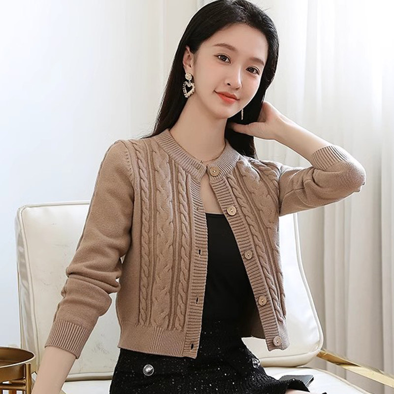 复古麻花短款毛衣外套女长袖2026秋冬保暖开衫加厚高腰针织打底衫