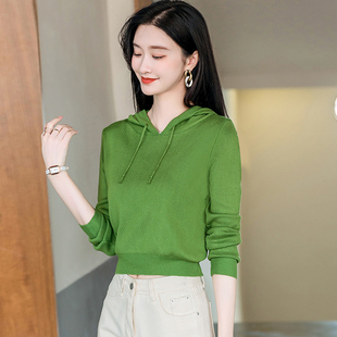 收腰复古连帽衫卫衣女长袖薄款2026年秋冬减龄短款针织毛衣打底衫