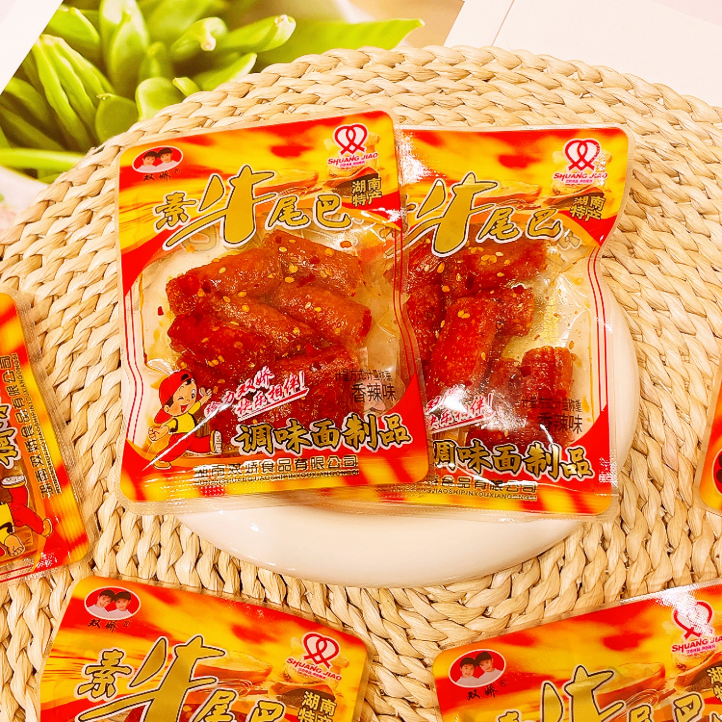 双娇素牛尾巴辣条香辣味湖南特产面筋制品