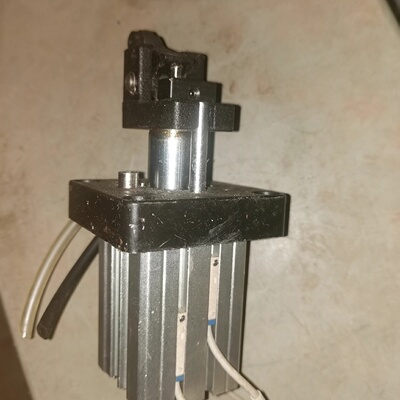TWH32X20SKF气缸，阻位导程气缸，具体请片详情关议价