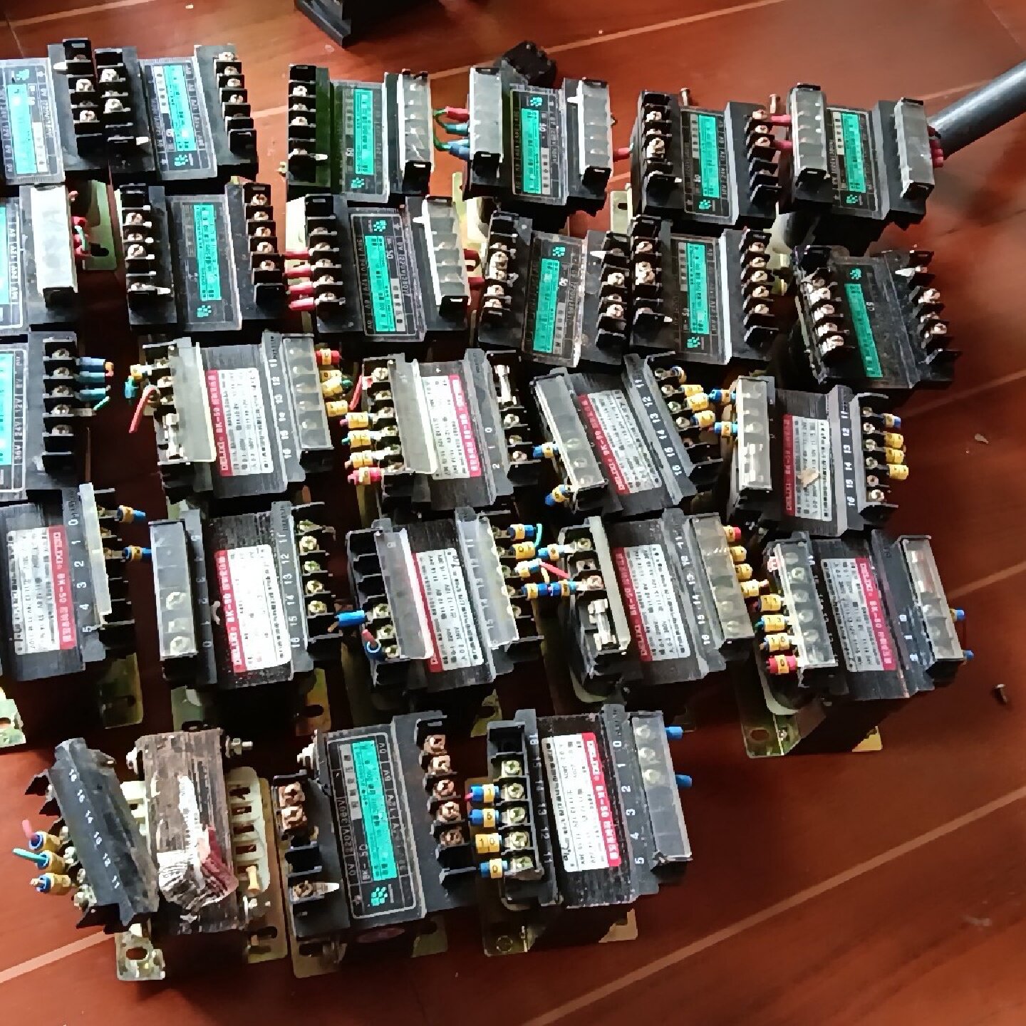 德力西控制变压器BK-50，输入380V，输11-12V/议价