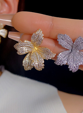 银针重工轻奢高级感微镶锆石百合花耳钉氧化锆zirconia法式耳环