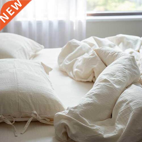 Simple Plain Color Japanese Bed & Breakfast Style