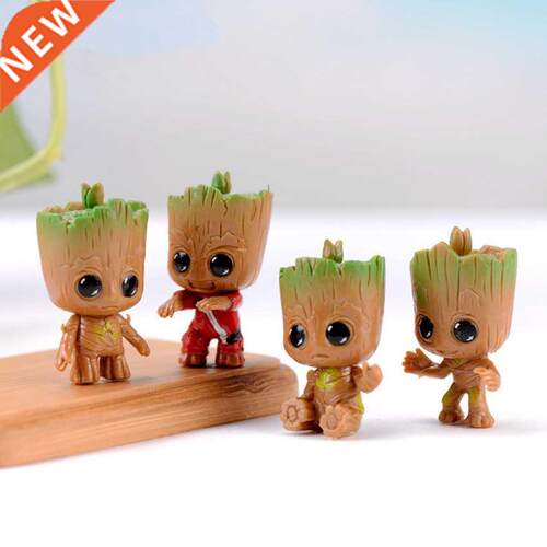 4Pcs / Set Baby e Man Groot Action Figure Home Decor Cute An