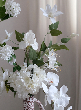 仿真花轻奢高端白色装饰花卉高级感玫瑰花绣球蝴蝶兰郁金香高档花