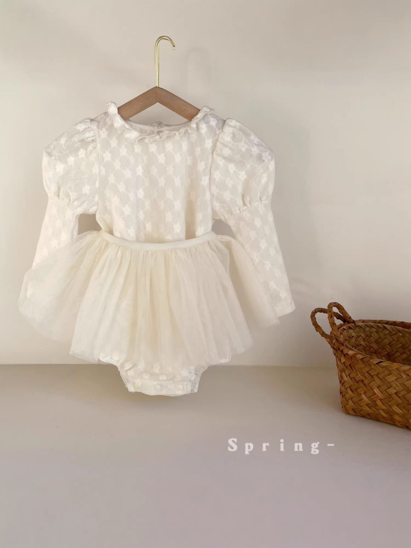 Galakoko 春季新款a类可爱简约韩系蕾丝纱纱两件套外穿连体衣爬服