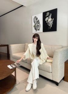 叶嘉Nailah '冷月光'羊毛斗篷式毛衣连帽针织开衫宽松外套上衣女
