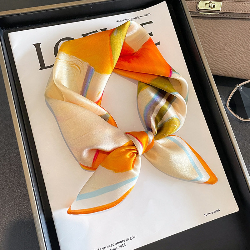 高级感橙色花卉真丝围巾女100%桑蚕丝小方巾丝巾春秋装饰衬衫领巾,服饰配件/皮带/帽子/围巾,围巾/丝巾/披肩,淘宝优惠券,粉丝福利购,淘宝优惠卷