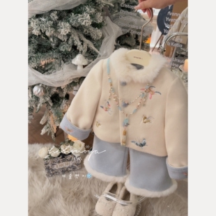 宝宝新中式 新款 呢子蝴蝶刺绣羽绒服外套 2025年冬季 Spring韩国童装