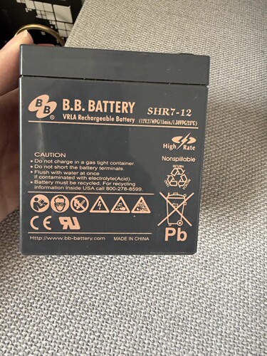 施耐德APC UPS不间断电源原装内置电池BB SHR7-12 BK650M2电池