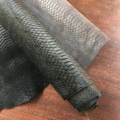 g17406黑色蛇纹牛毛皮毛一体真皮手工DIY皮料1.4mm软