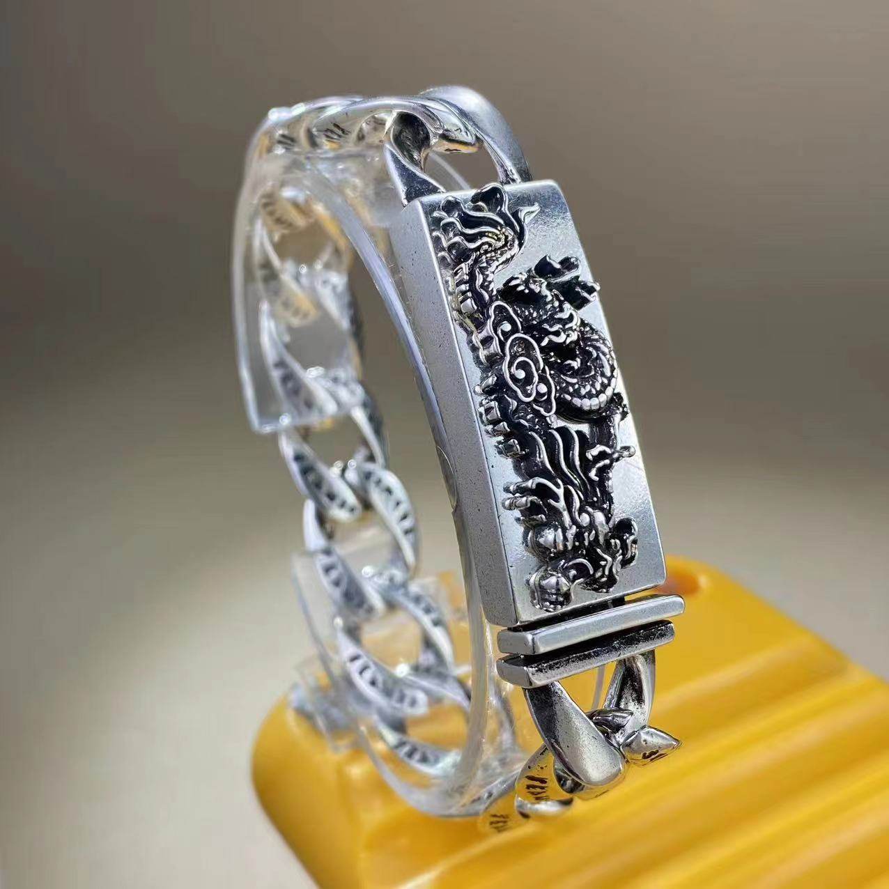 新品手链手环男士款霸气高级感复古做旧手链情侣