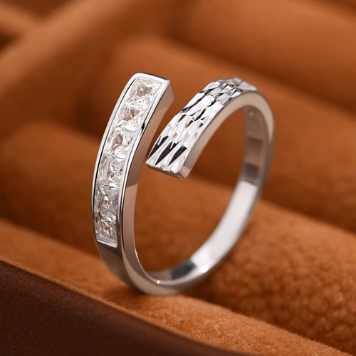 新品戒指女士款轻奢小众设计镶嵌