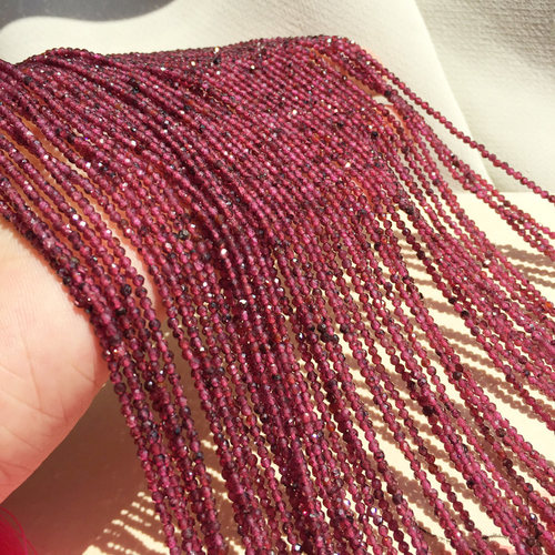 醉美酒红石榴石刻面2mm小米珠链