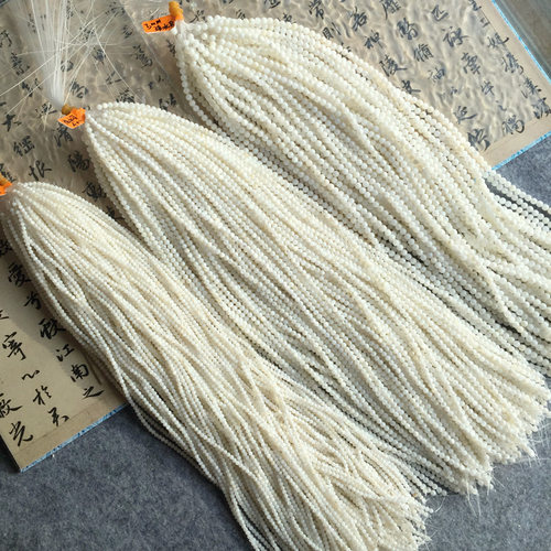 天然色淡水贝温润白贝小米珠链