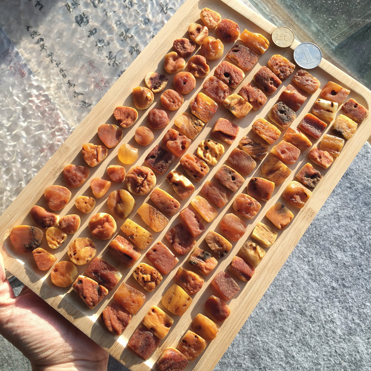 Sweet裸石 天然原矿无忧化带皮蜜蜡 俄料琥珀原石随型 无孔小吊坠