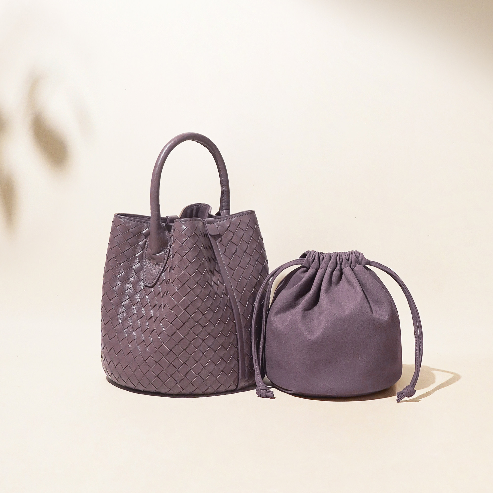 羊皮水桶包手工编织设计感2025新款女包高级轻奢真皮手拎斜挎包,箱包皮具/热销女包/男包,水桶包,淘宝优惠券,粉丝福利购,淘宝优惠卷