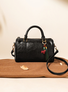 2026新款头层牛皮复古女包波士顿手提包百搭通勤单肩斜挎圆筒包包