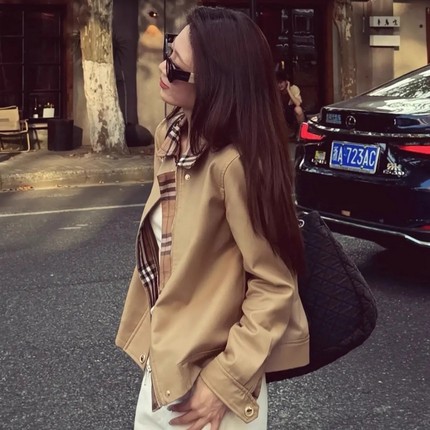 秋季高级感美拉德穿搭翻领格纹短外套女老钱风松弛感宽松风衣夹克