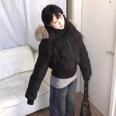 高级感设计短款大毛领连帽棉服女