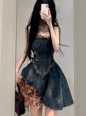 设计感拼接牛仔2025年夏季新款不规则毛边吊带高级感短裙连衣裙女