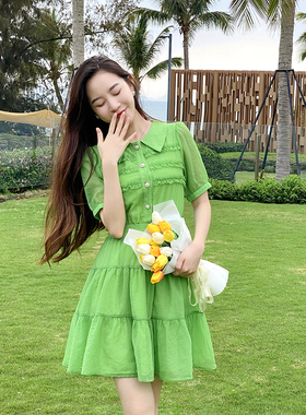 法式绿色POLO连衣裙女夏2024超仙森系高级感别致高腰蛋糕惊艳裙子