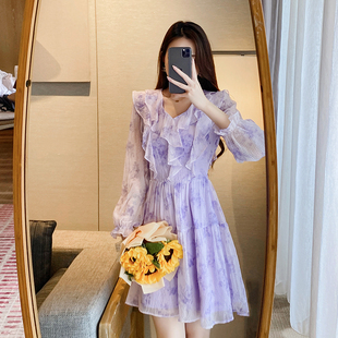 法式碎花连衣裙女早秋尤莱特紫色收腰显瘦V领气质小个子短款裙子