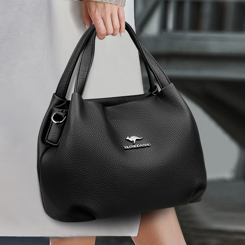 2025新款潮高级感小众设计水桶包