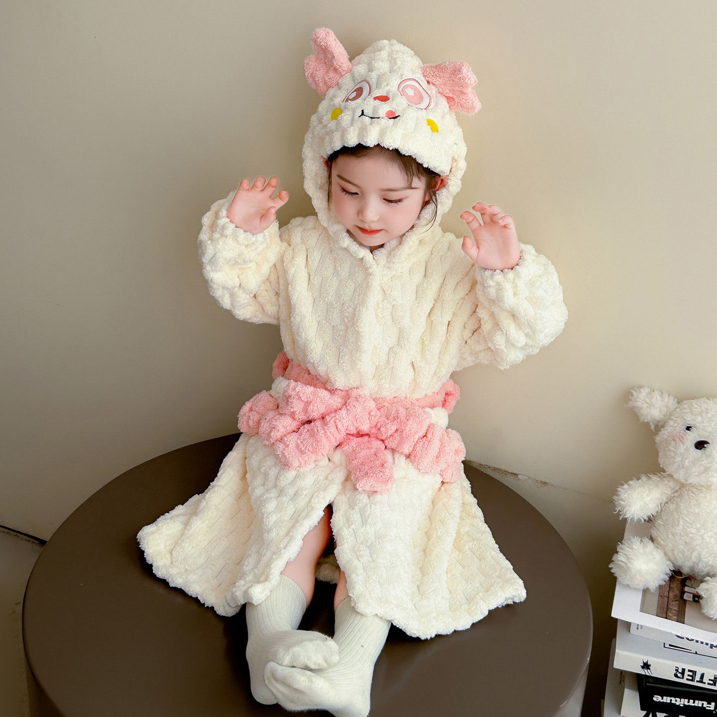 儿童睡袍25冬法兰绒连帽女童加厚睡衣中小童可外穿可爱保暖浴袍