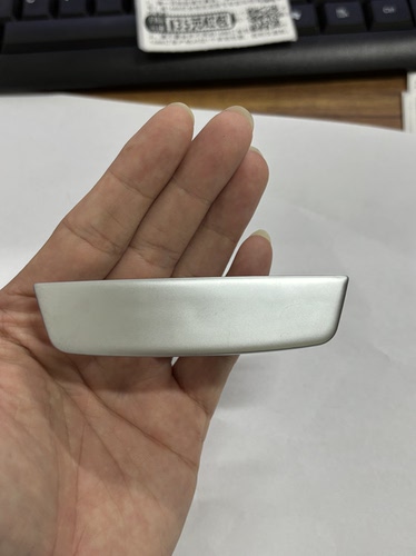 适用于比亚迪秦plus 中央扶手箱按钮 杂物盒 开关卡扣卡子