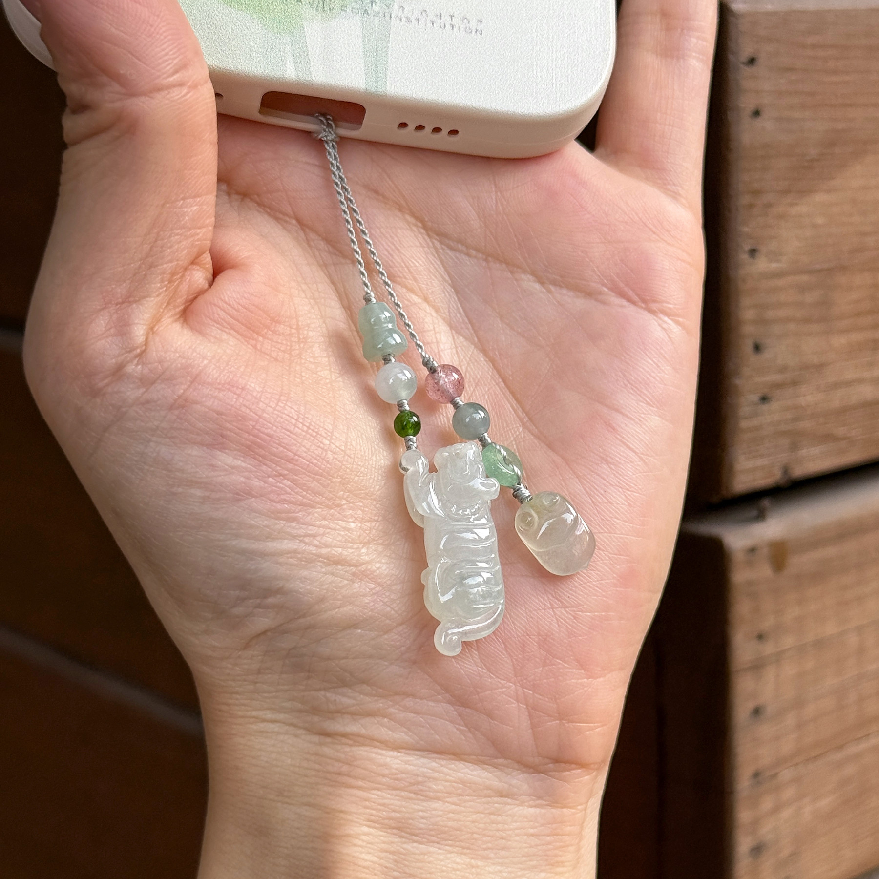 翡翠十二生肖玉老虎手机链挂件绳手工编织男女包包小挂饰小众礼物