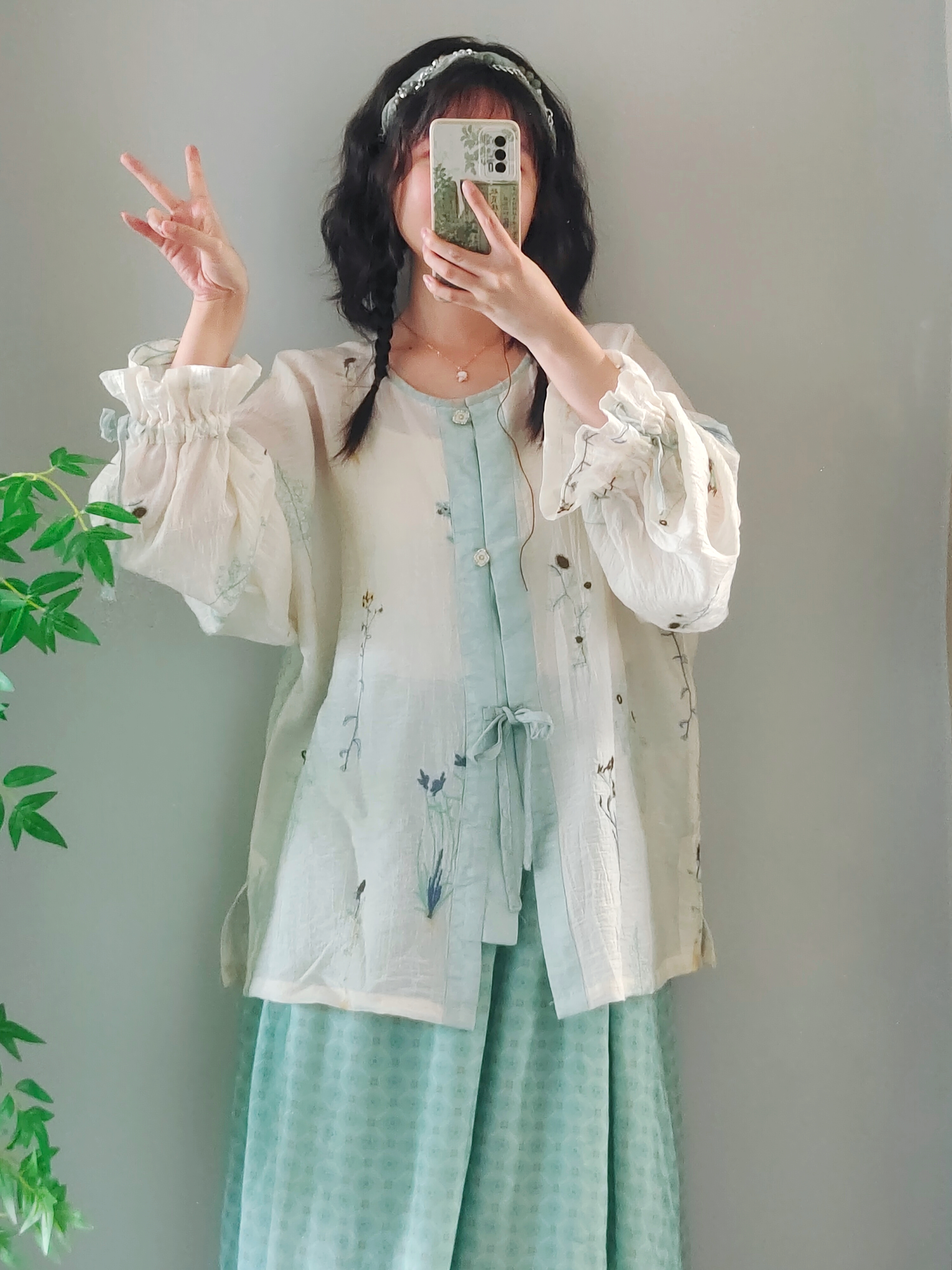 禅山记原创汉服春野新生圆领花苞袖短衫