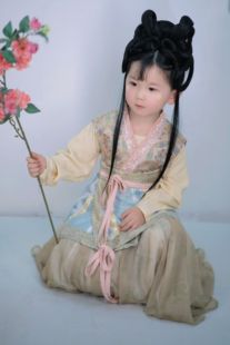 玺儿制作童装唐 褙子 圆领中衣 腰裙 春归 定制