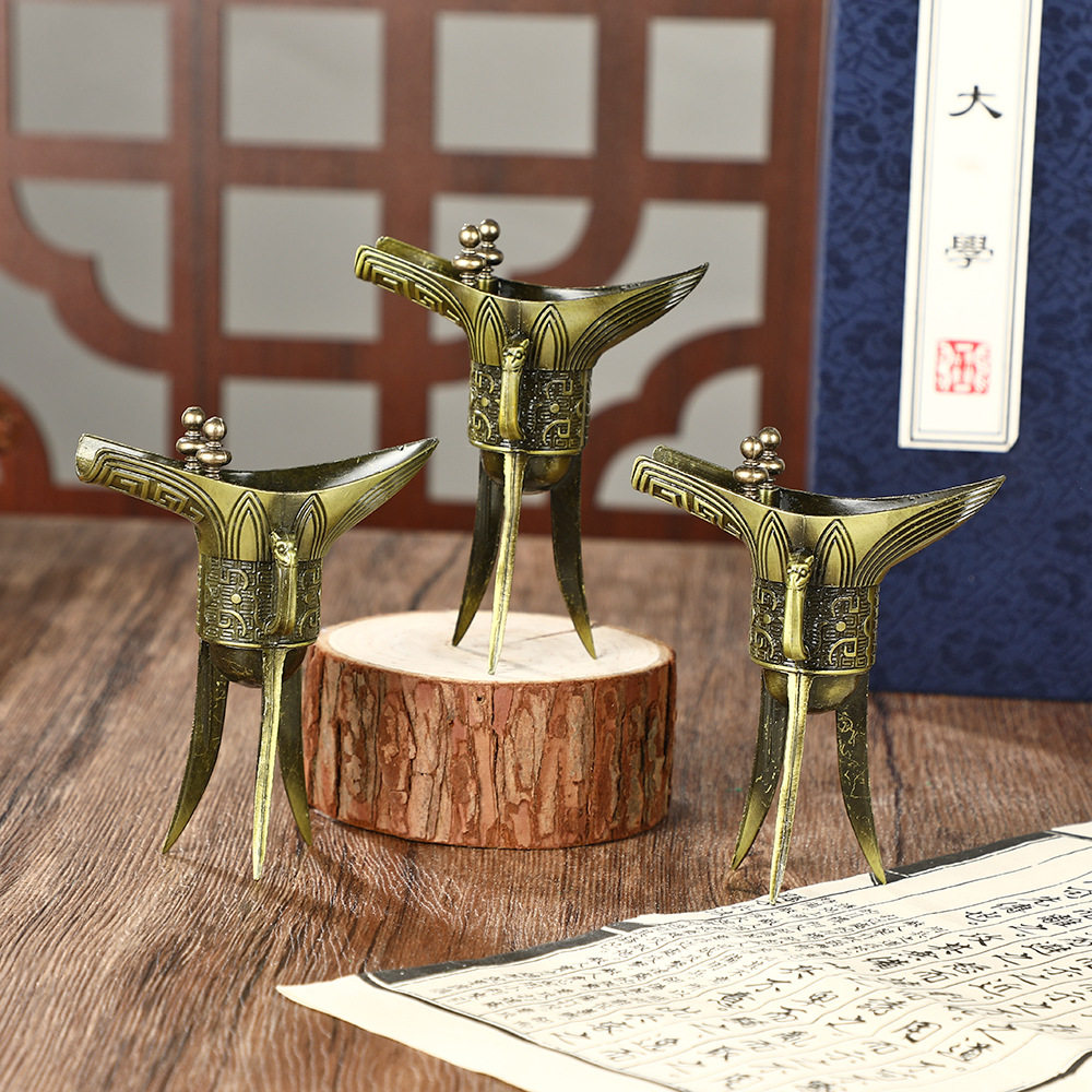 仿真青铜杯古代三角杯 西安旅游装饰摆件