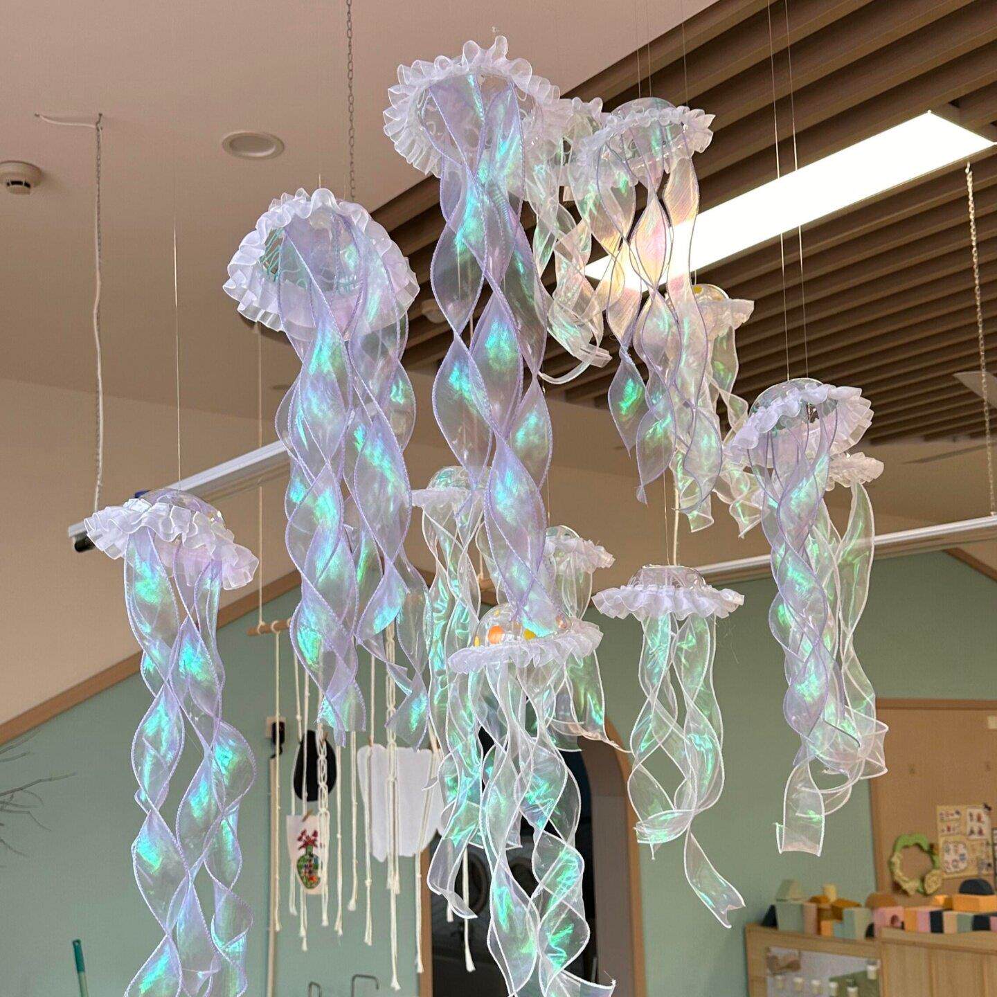 幼儿园幻彩水母灯笼diy手工挂饰