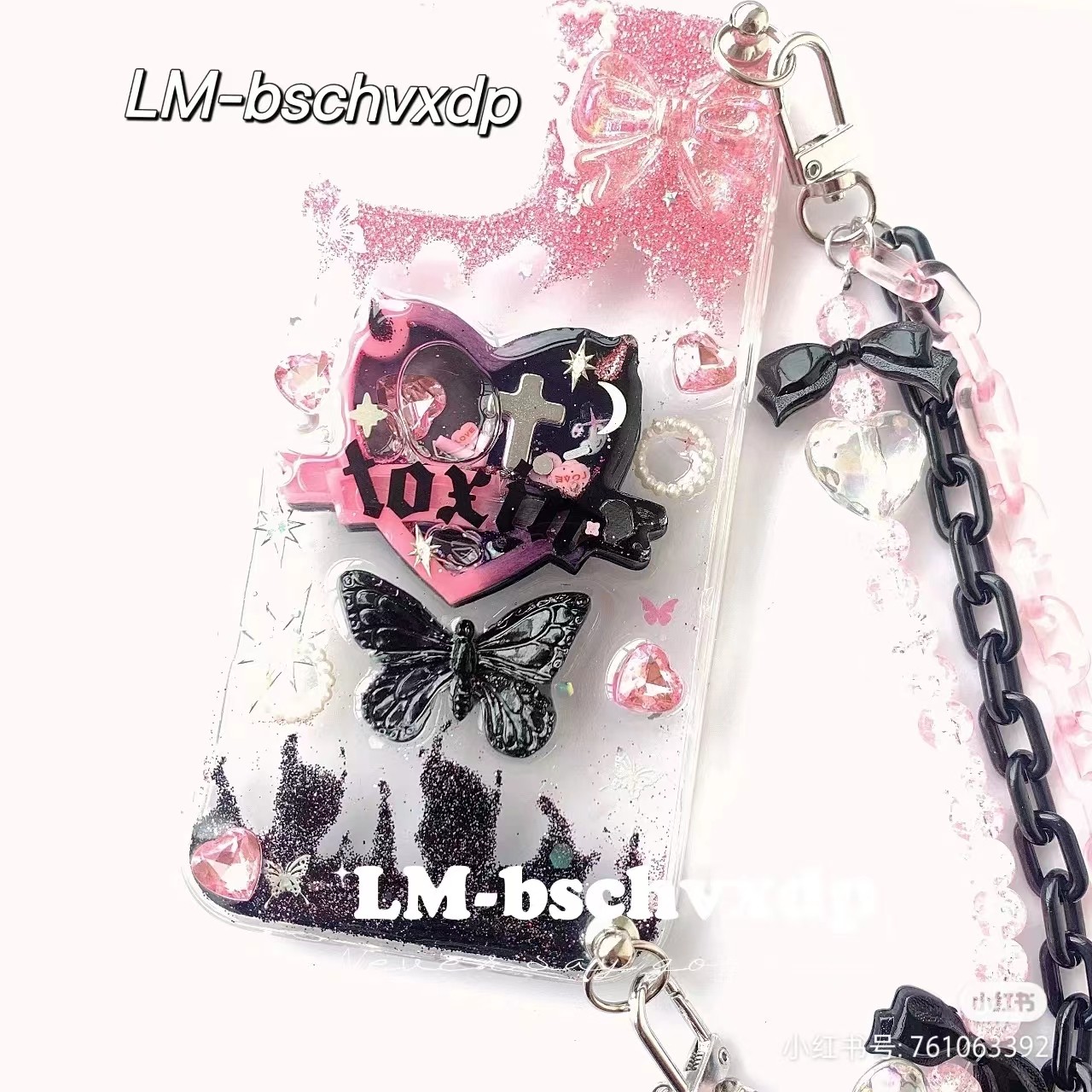 原po授权 queent滴胶手作 流沙模具 徽章系列 恶魔爱心盾牌 0212