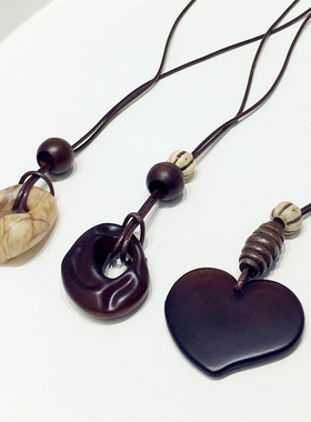新中式名族风简约百搭仿木质爱心桃心形不规则几何项链毛衣链挂件