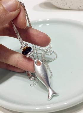 新中式简约气质高级感银色串珠小鱼项链毛衣链挂件小众设计饰品潮