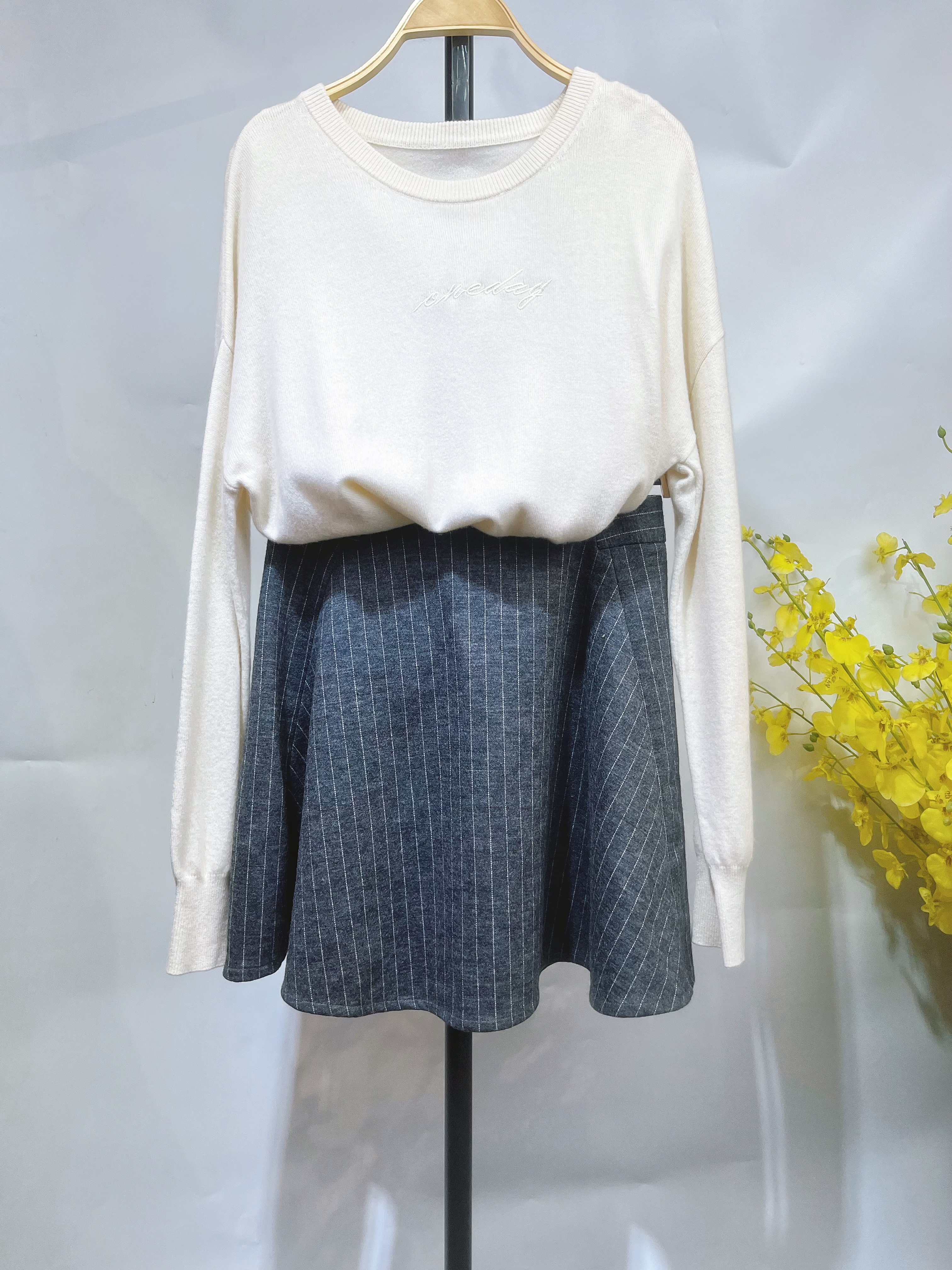 【尤西子】绵羊毛100%秋冬时尚圆领大码毛衣高级感显瘦百搭通勤,女装/女士精品,羊绒衫,淘宝优惠券,粉丝福利购,淘宝优惠卷